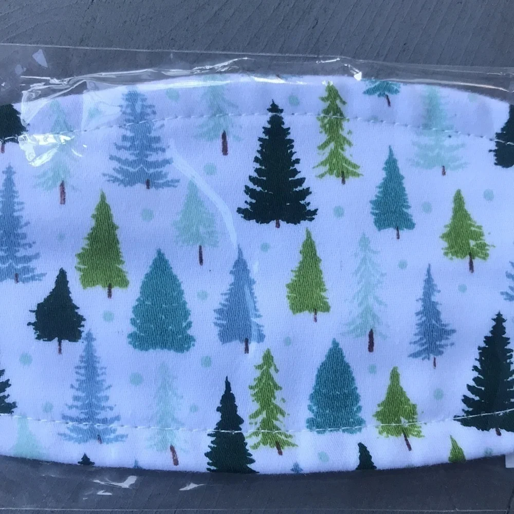 Lot of 4 Christmas Shoppe Holiday Print Cloth Face Masks Adjustable